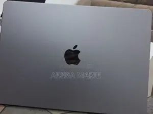 New Laptop Apple MacBook Air 2024 M3 8GB Apple M3 SSD 512GB