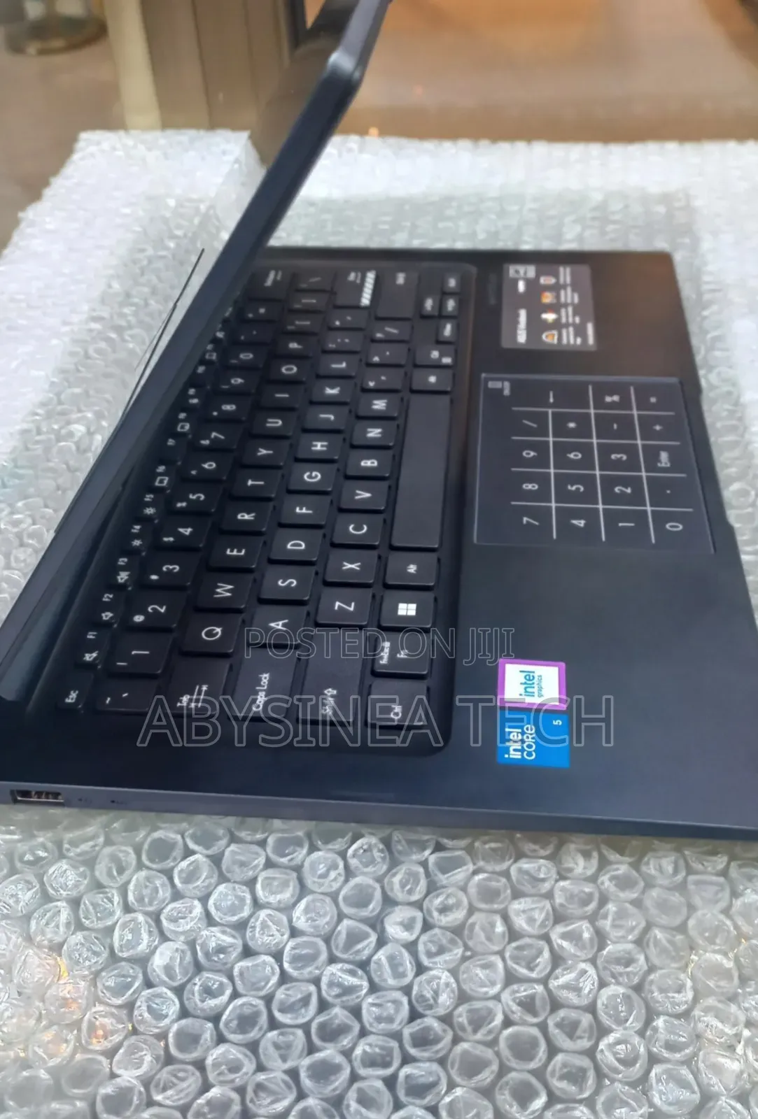 New Laptop Asus VivoBook 15 X505BA 16GB Intel Core i5 SSD 512GB