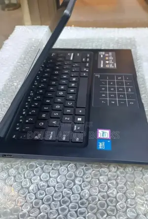 New Laptop Asus VivoBook 15 X505BA 16GB Intel Core i5 SSD 512GB