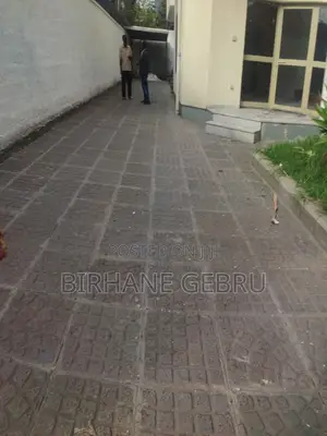 4bdrm House in G+1, Bole for rent