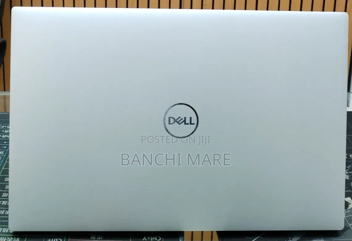 New Laptop Dell XPS 15 9500 16GB Intel Core i7 SSD 512GB