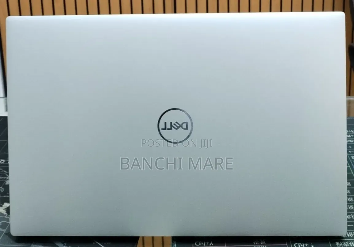 New Laptop Dell XPS 15 9500 16GB Intel Core i7 SSD 512GB