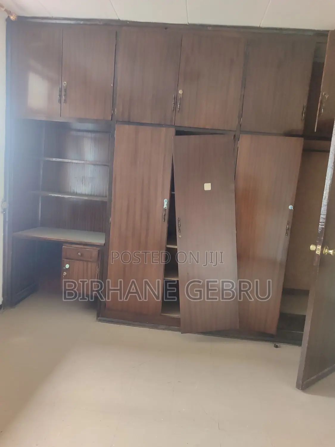 6bdrm House in G+1 House, Bole for rent