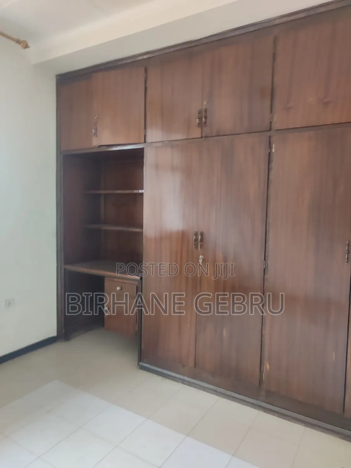 6bdrm House in G+1 House, Bole for rent