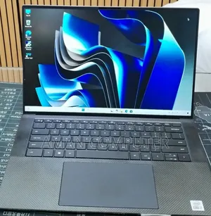 New Laptop Dell XPS 15 16GB Intel Core i7 SSD 512GB