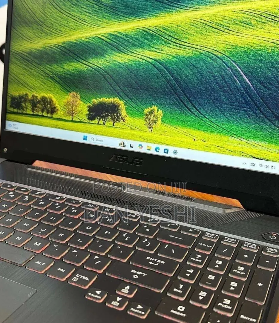 New Laptop Asus 16GB AMD Ryzen 7 SSD 512GB