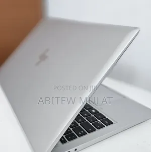 New Laptop HP ZBook Firefly G8 16GB Intel Core i7 SSD 512GB