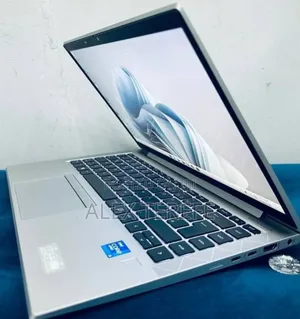 New Laptop HP EliteBook 840 G8 16GB Intel Core i5 SSD 512GB