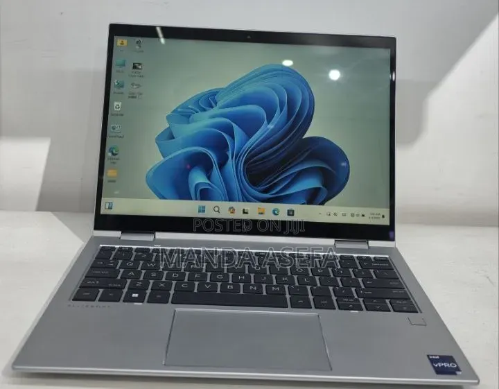New Laptop HP EliteBook 830 16GB Intel Core i7 SSD 512GB