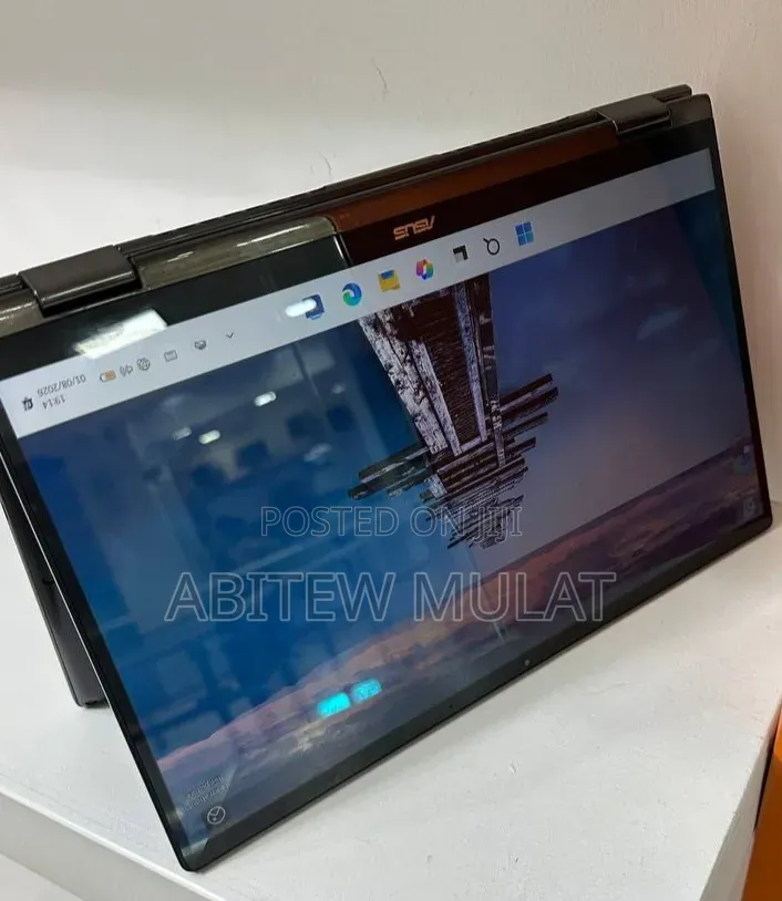 New Laptop Asus ZenBook UX32A 16GB Intel Core i7 SSD 256GB