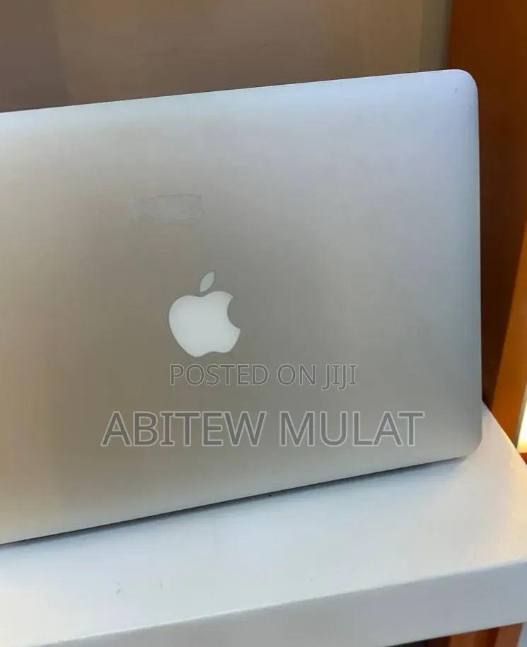 New Laptop Apple MacBook Air 2017 8GB Intel Core i5 SSD 256GB