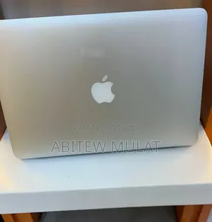 New Laptop Apple MacBook Air 2017 8GB Intel Core i5 SSD 256GB