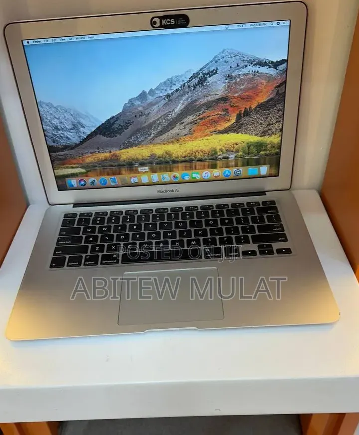 New Laptop Apple MacBook Air 2017 8GB Intel Core i5 SSD 256GB