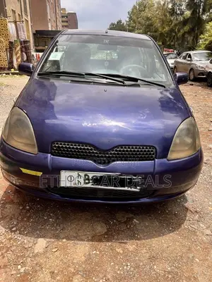 Toyota Vitz 2001 Blue