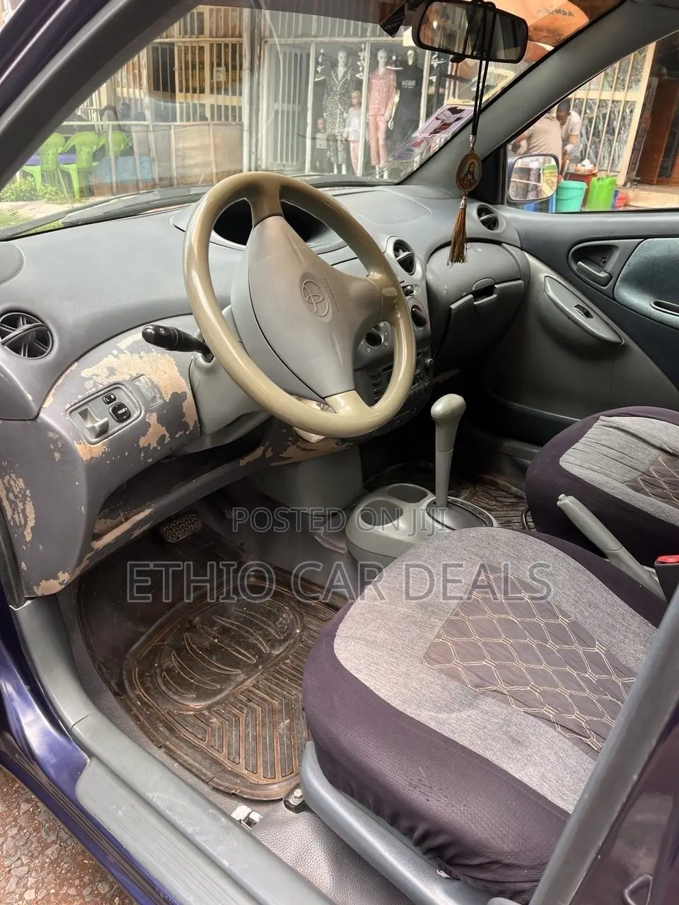 Toyota Vitz 2001 Blue