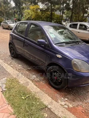 Toyota Vitz 2001 Blue