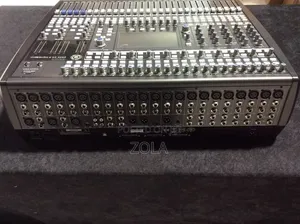 Topp Pro DMX 24.4, a 24-Channel Digital Mixer