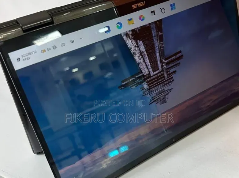 New Laptop Asus Zenbook 13 OLED 16GB Intel Core i7 SSD 256GB