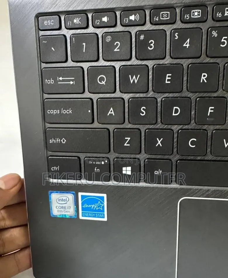 New Laptop Asus Zenbook 13 OLED 16GB Intel Core i7 SSD 256GB