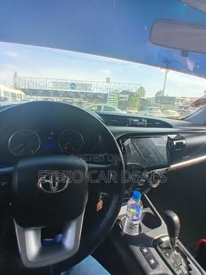 Toyota Hilux Revo Double Cab Deisel 2.4 AWD 2020 Gold