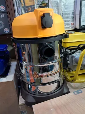 Inco Vacuum Cleaner 30 Liter