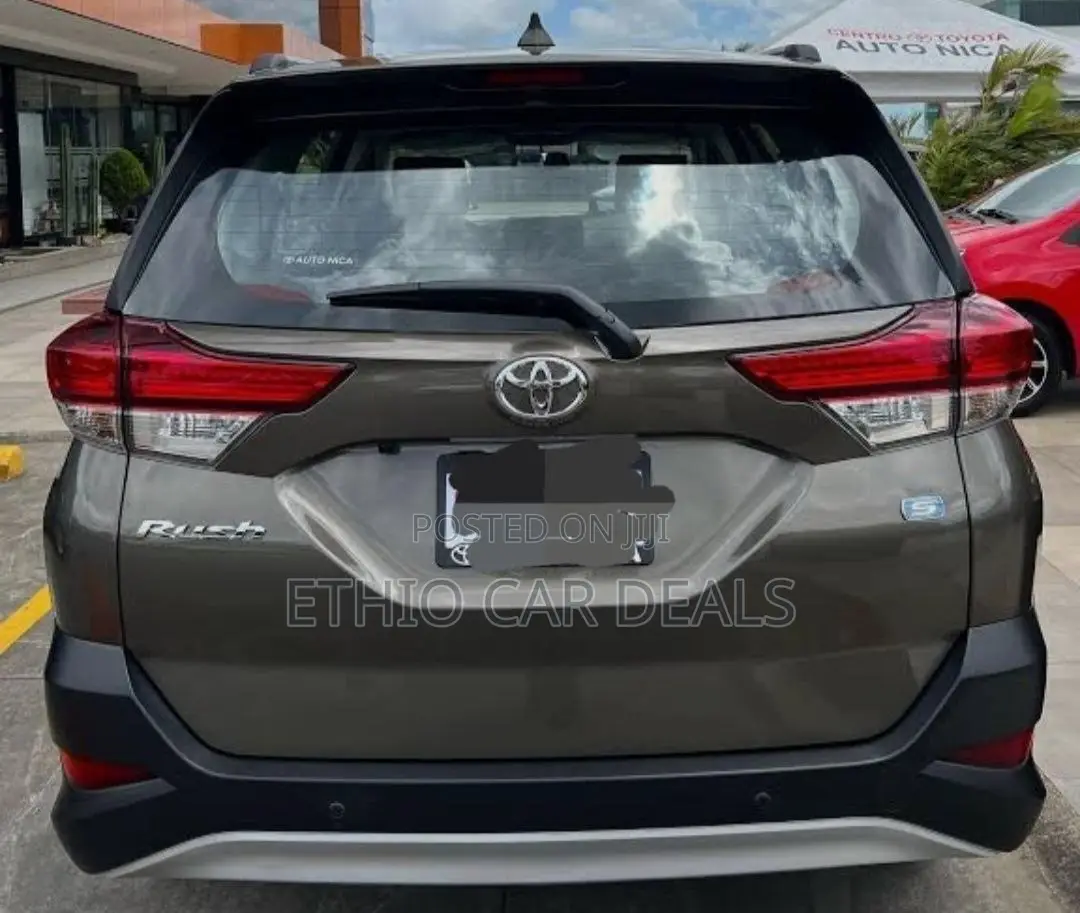 Toyota Rush 2022 Brown