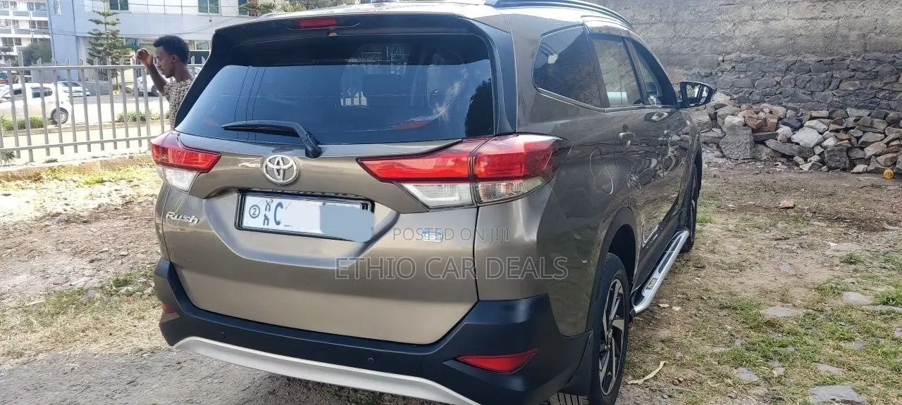 Toyota Rush 2022 Brown