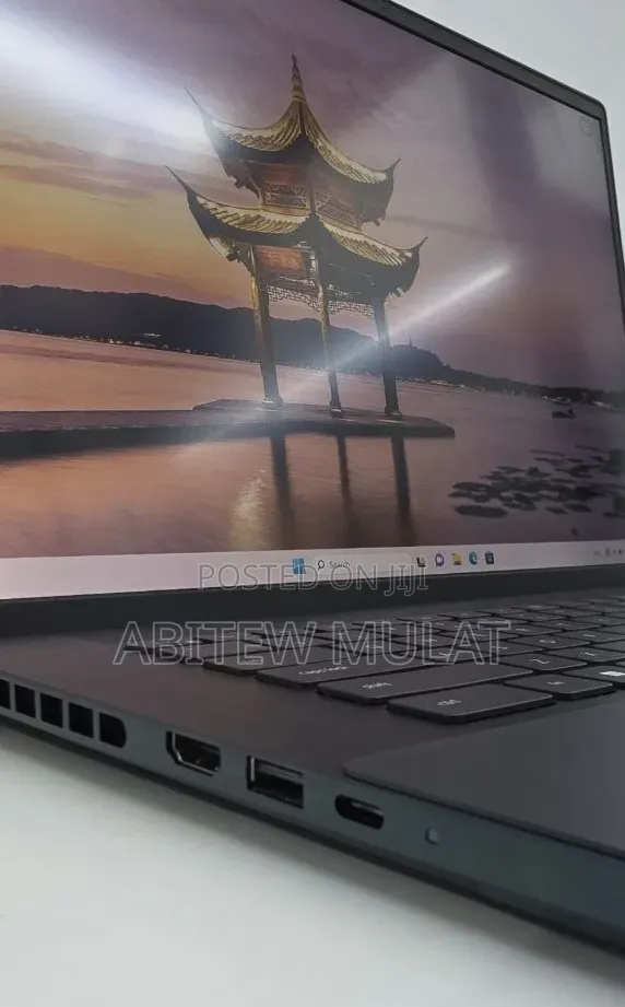New Laptop Dell Inspiron 15 16GB Intel Core i7 SSD 512GB