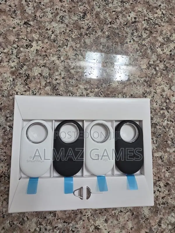Galaxy SmartTag2, 4 Pack, Black and White