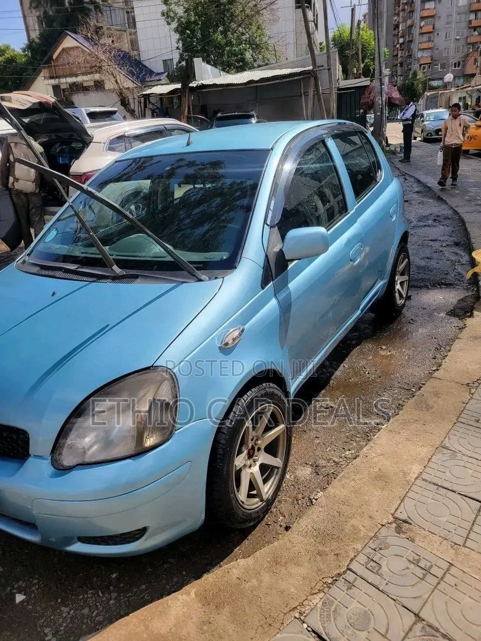 Toyota Vitz 2002 Blue