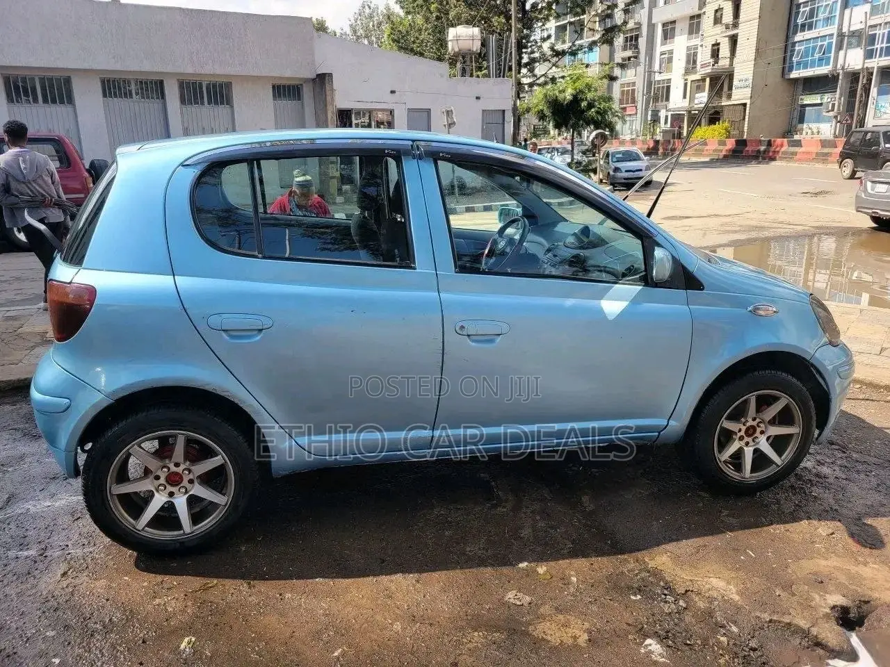 Toyota Vitz 2002 Blue
