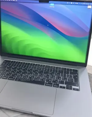 New Laptop Apple MacBook Air 2024 M3 8GB Apple M3 SSD 512GB