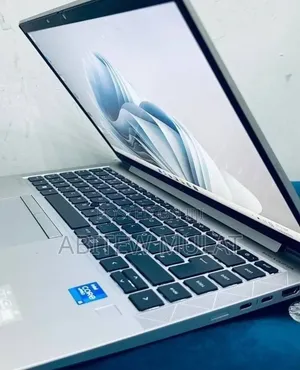 New Laptop HP EliteBook 840 G8 16GB Intel Core i5 SSD 512GB