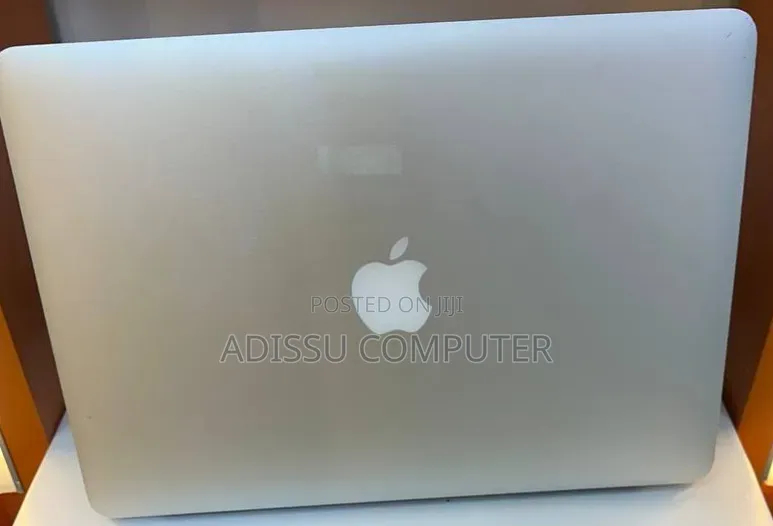 New Laptop Apple MacBook Air 2017 8GB Intel Core i5 SSD 256GB