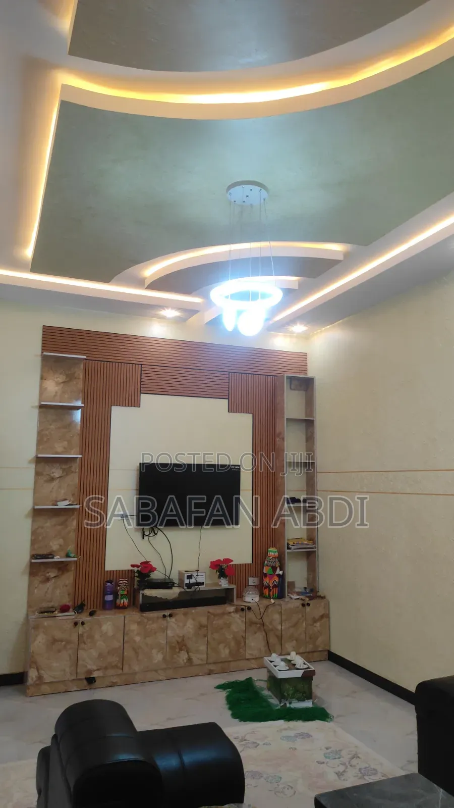 Furnished 4bdrm Villa in L-Shape House, Akaky Kaliti for sale
