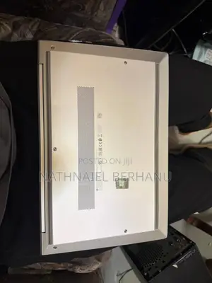 New Laptop HP EliteBook 830 G8 16GB Intel Core i5 SSD 512GB