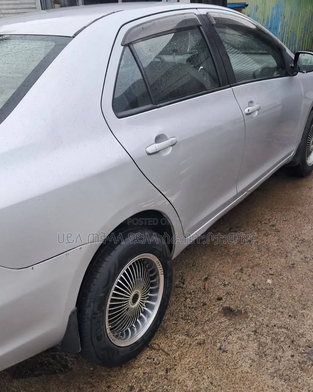 Toyota Yaris 2010 Off white