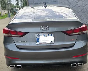 Hyundai Avante 2017 Gray