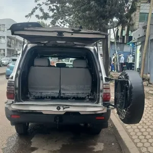 Toyota Land Cruiser 2005 Purple