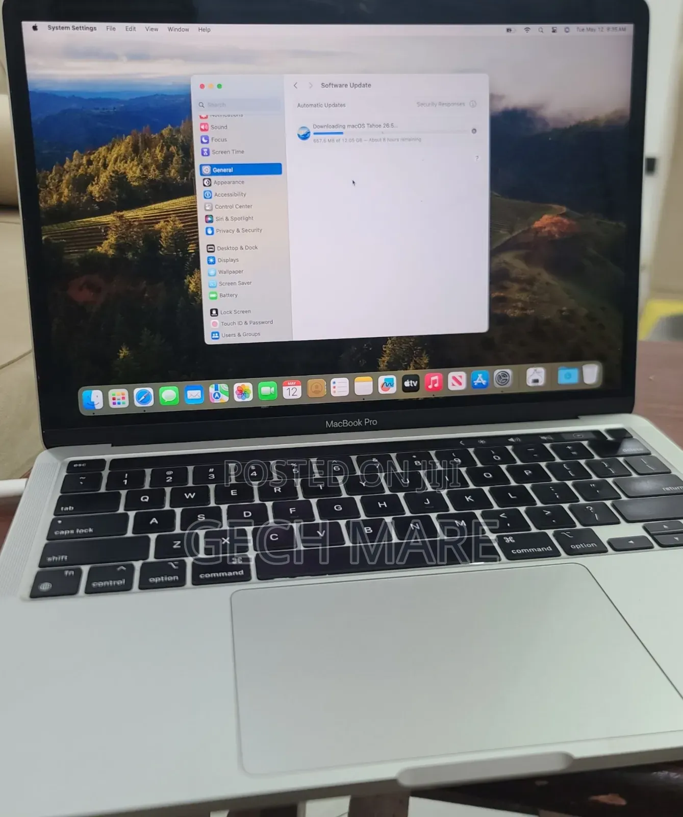 New Laptop Apple MacBook Pro 2021 M1 16GB Apple M1 Pro SSD 256GB