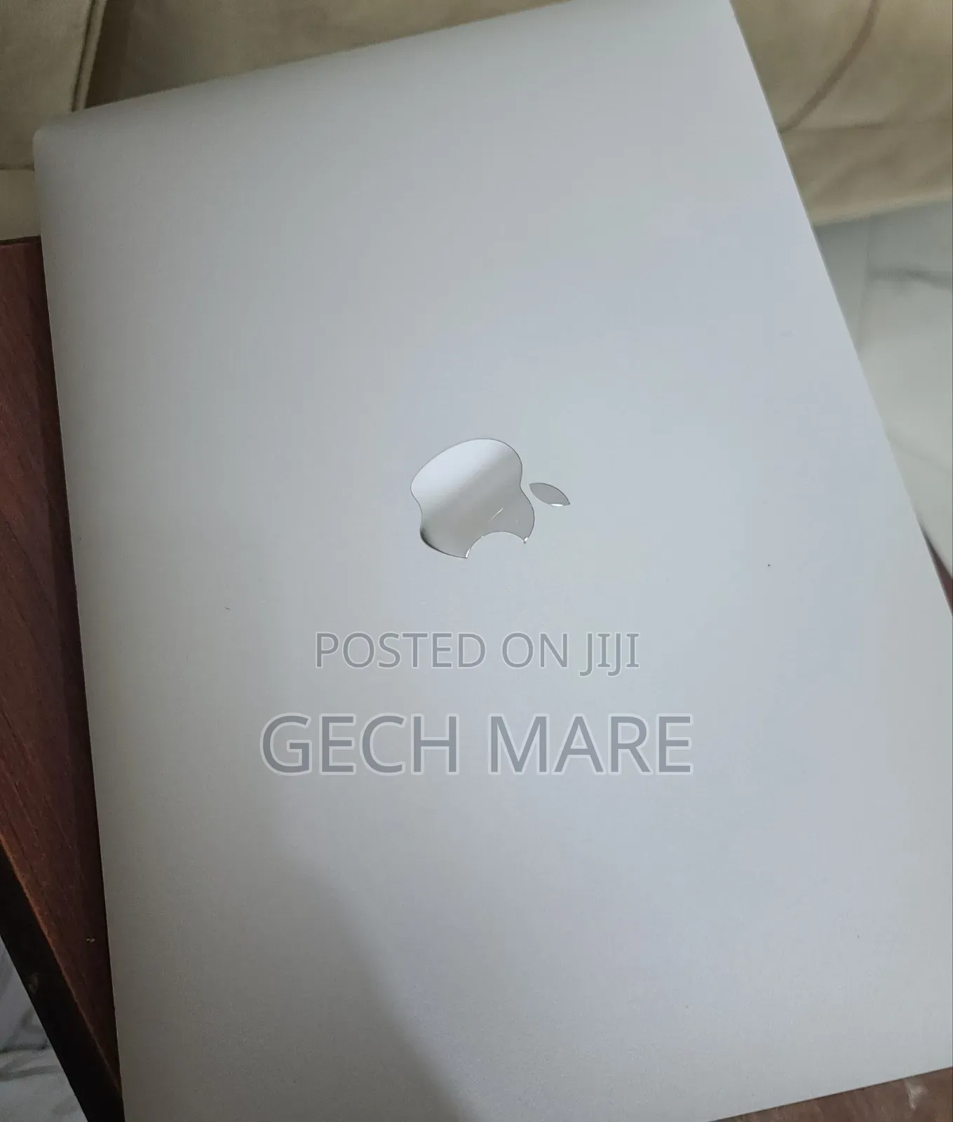 New Laptop Apple MacBook Pro 2021 M1 16GB Apple M1 Pro SSD 256GB