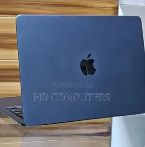New Laptop Apple MacBook Air 2025 M4 16GB Apple M4 SSD 256GB