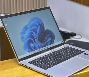 New Laptop HP EliteBook 840 G10 16GB Intel Core i7 SSD 512GB