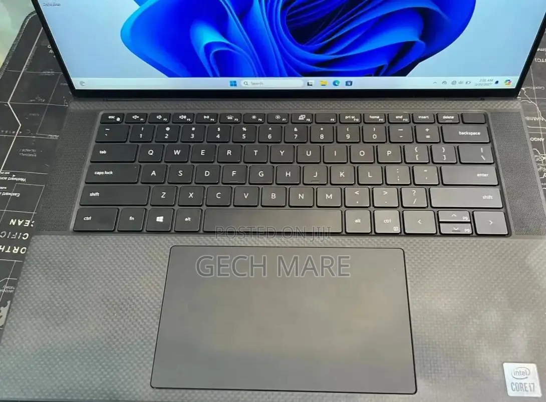 New Laptop Dell XPS 15 16GB Intel Core i7 SSD 512GB