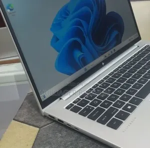 New Laptop HP EliteBook 840 G9 16GB Intel Core i7 SSD 512GB