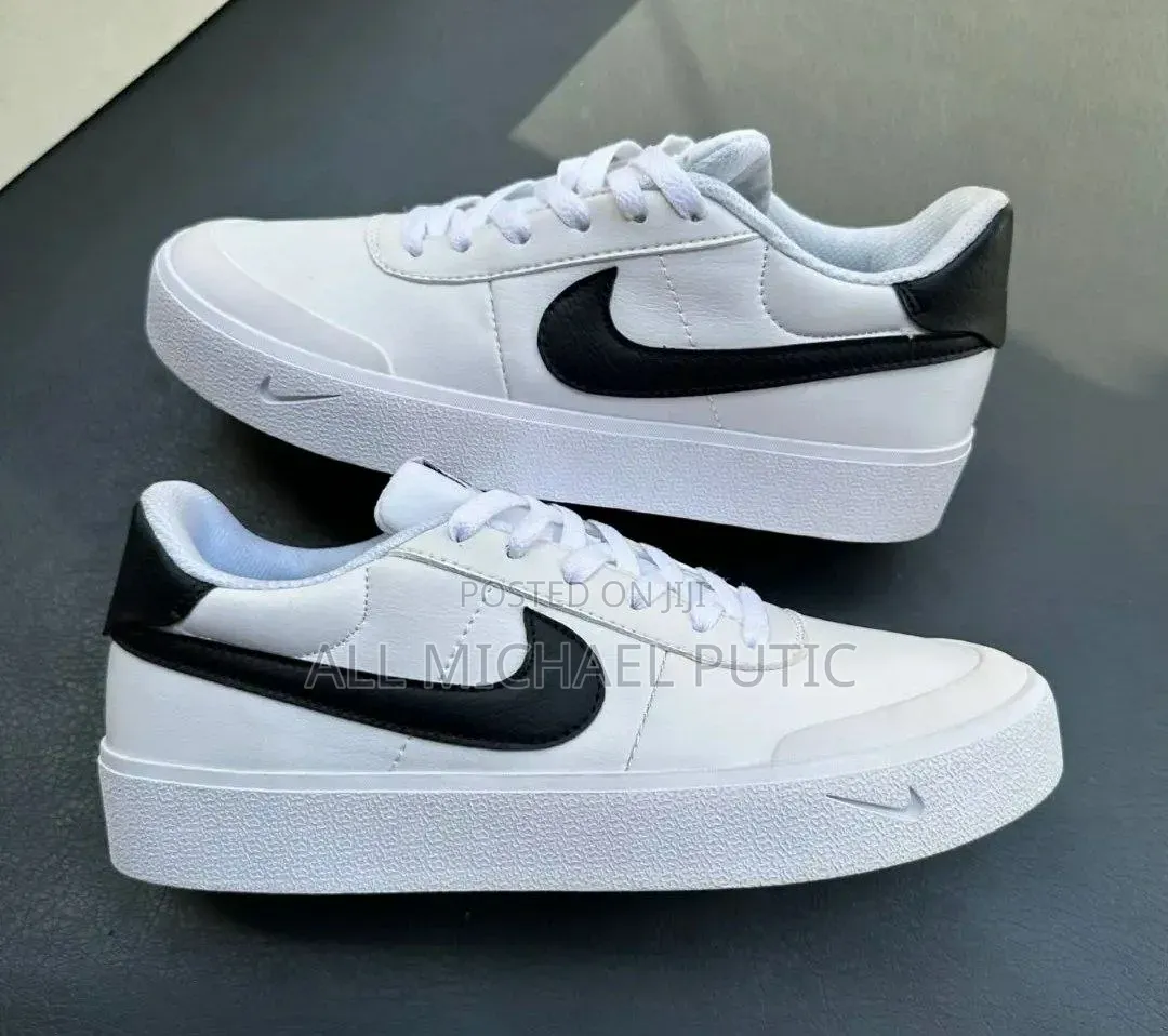 Nike Court Shout Shoes