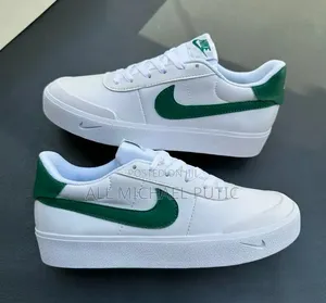 Nike Court Shout Shoes