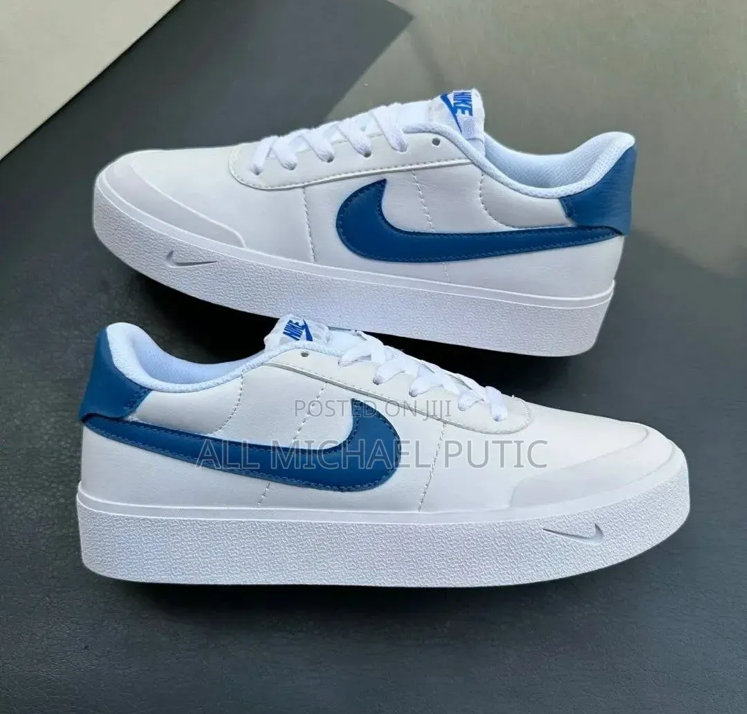 Nike Court Shout Shoes