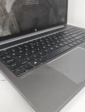 New Laptop HP EliteBook 840 G9 16GB Intel Core i7 SSD 512GB