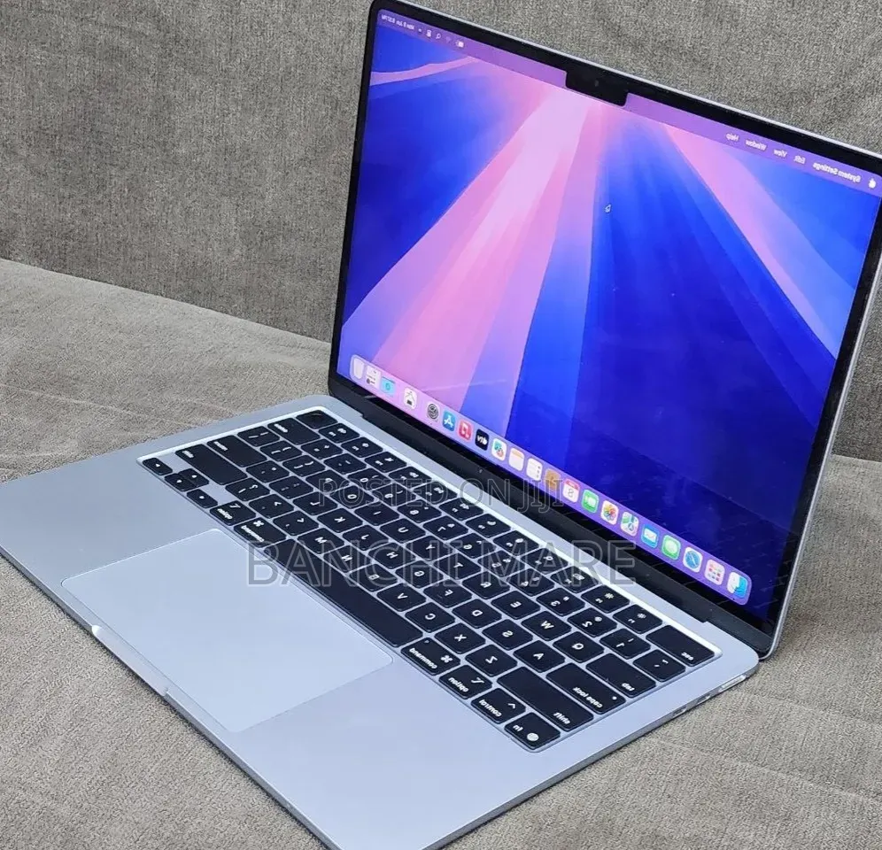 New Laptop Apple MacBook Air 2025 M4 16GB Apple M4 SSD 256GB